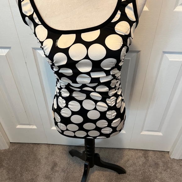 Bebe size S sleeves top - Picture 8 of 9